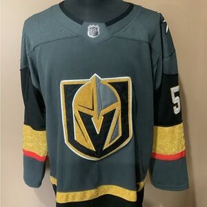 EUC Haula Vegas Golden Knights Men’s Medium Hockey Jersey